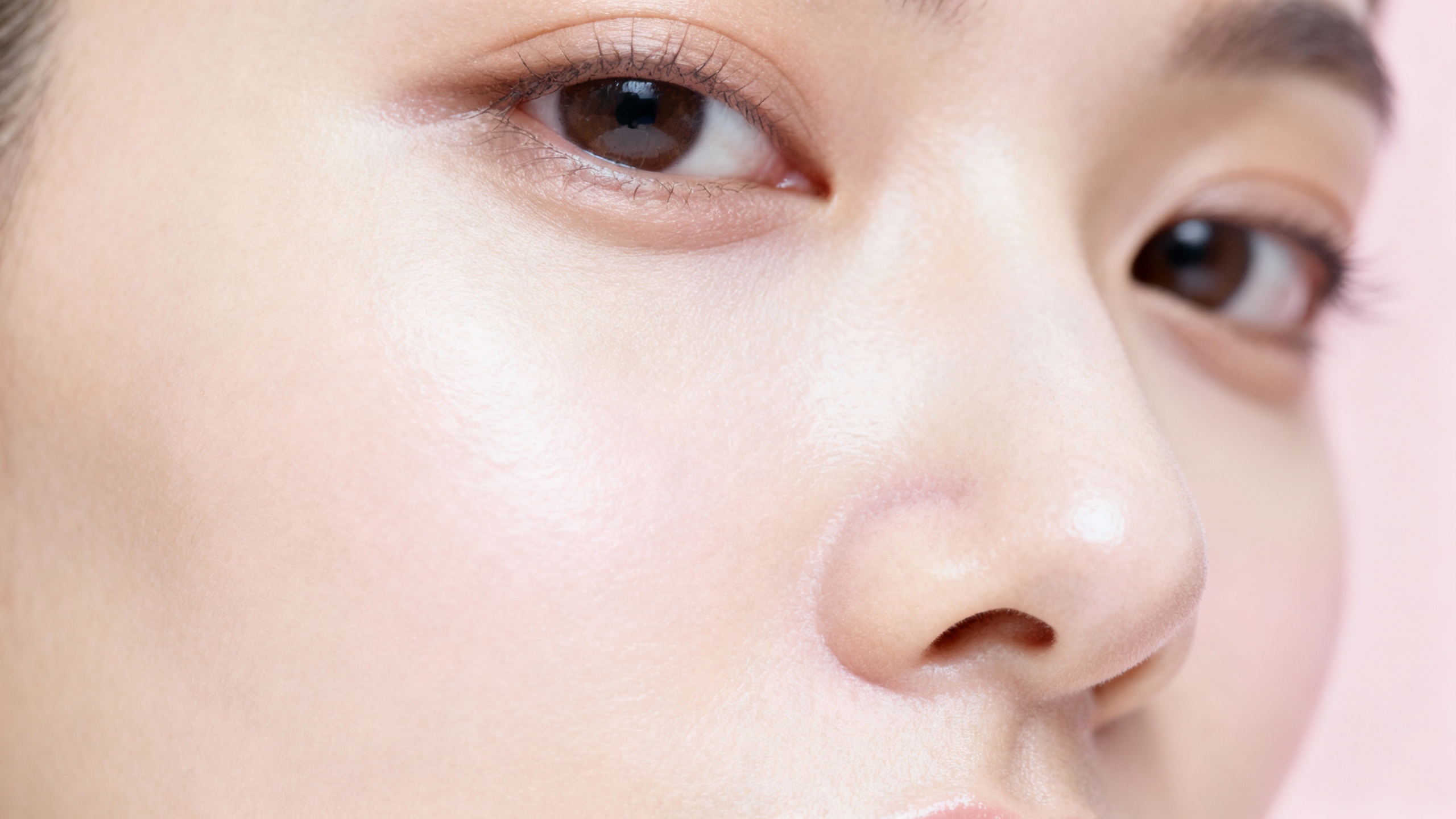 Featured image for How to pop a pimple under the skin?